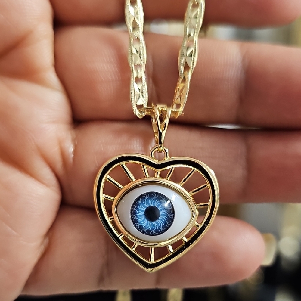 Gold Heart Eye Pendant Necklace